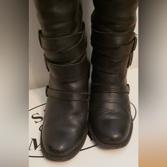 Steve Madden Bruce Black Leather Knee High Boots 9 Buckle and Strapping Detail - Picture 2 of 10
